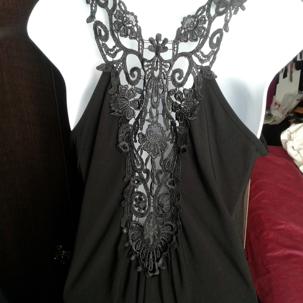 NEVA Black Lace Sleeveless Top